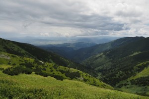 pohled do údolí pod Štefánikovou chatou