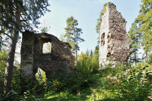 zřícenina hradu Louzek